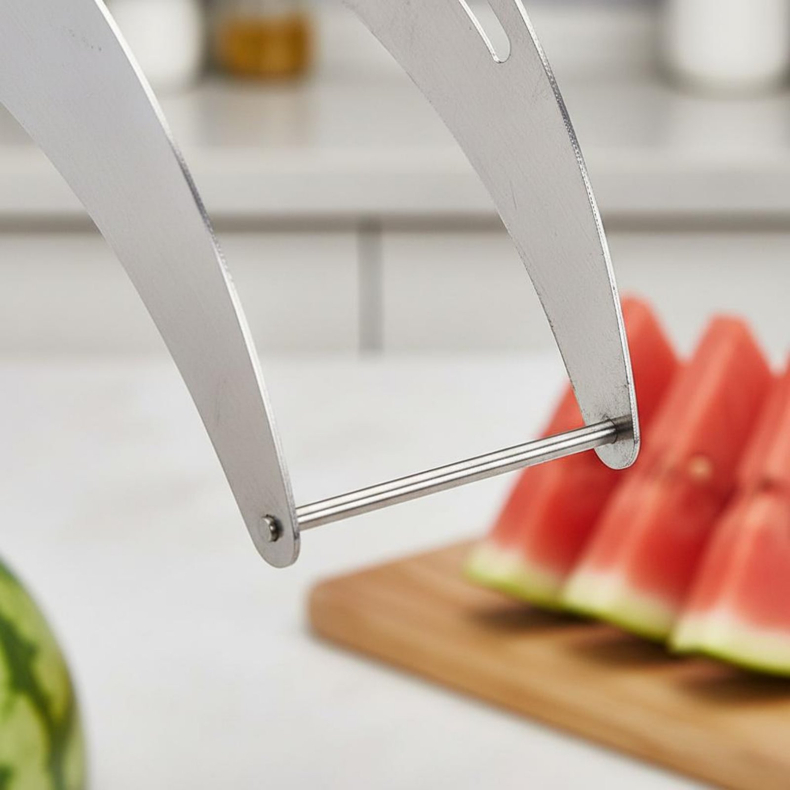 قطاعة مكعبات البطيخ من الفولاذ - مراجعة Kitchen Gadgets Kitchen وسعره
